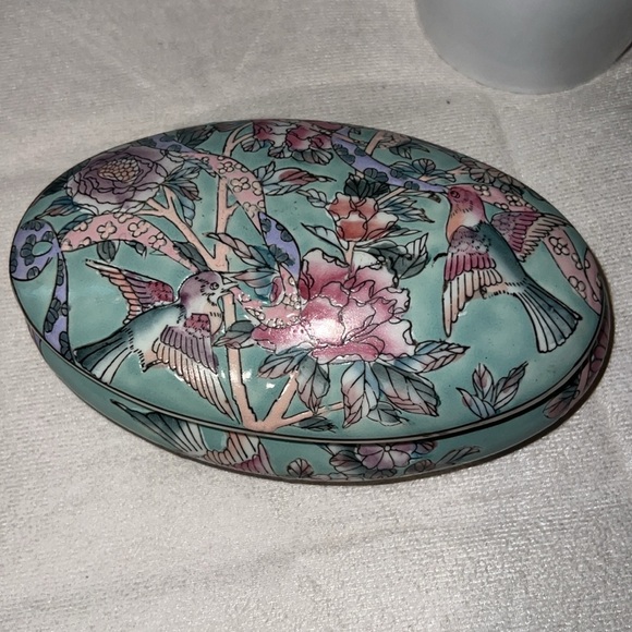 Vintage Chinese Porcelain Jewelry Box - Picture 2 of 7